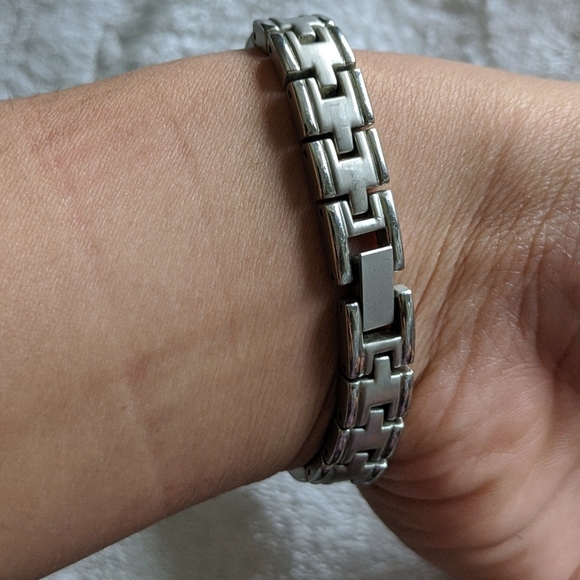 Gucci Watch - Picture 11 of 16